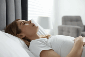 a patient with sleep apnea sleeping 